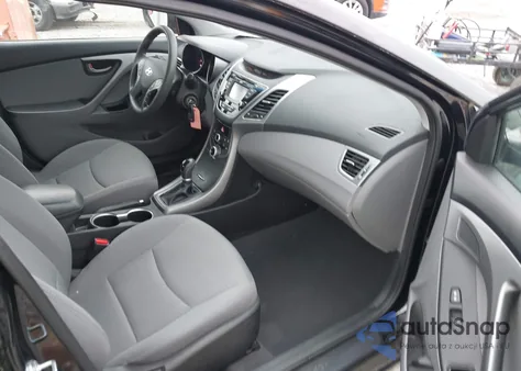2015 Hyundai Elantra Se z USA, uszkodzony, nr VIN 5NPDH4AE4FH642406